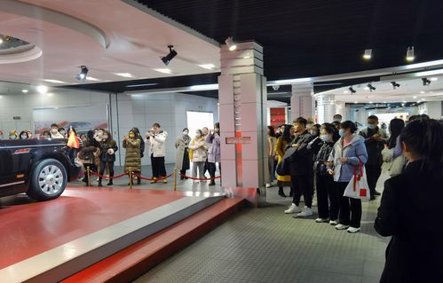 走進(jìn)紅旗展館,感悟紅色精神——文學(xué)院黨委開展參觀紅旗文化展館及蔚山工廠學(xué)習(xí)教育實踐活動